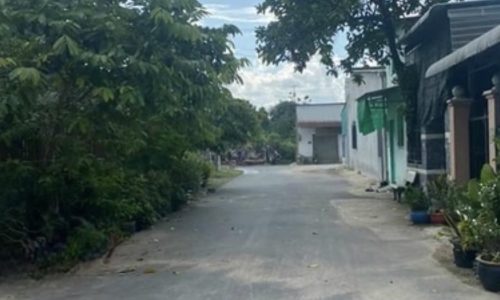 Cần bán lô đất đẹp gần chợ Việt Kiều 133m2 giá 500TR triệu gọi ngay xem đất đặt cọc