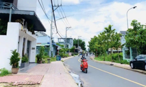 Cần bán gấp lô đất mặt tiền đường 8 , Tân Thông Hội, 101m2 full thổ cư, SHR Giá 400TR