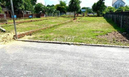 LÔ ĐẤT NGỘP ĐƯỜNG LƯU KHAI HỒNG THỊ TRẤN CỦ CHI GIÁ 560 TRIỆU FULL THỔ