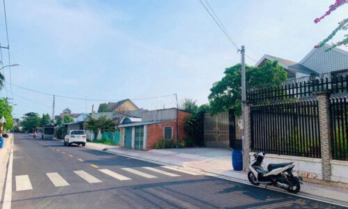 KẸT TIỀN CẦN BÁN GẤP LÔ ĐẤT MT GIÁ 680tr PHAN THỊ HỐI CỦ CHI, 150M2