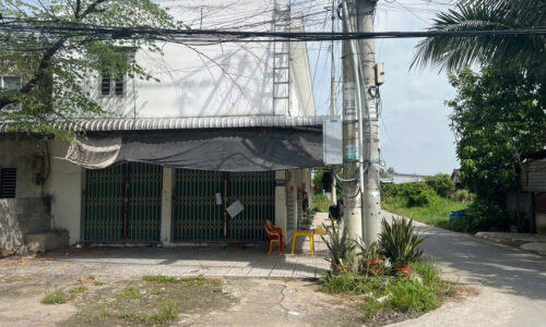 Bán dãy trọ mặt tiền Trần Văn Chẩm, Củ Chi. Gồm 4 Phòng + 1 Kiot lớn. Giá 800 Triệu, thương lượng mạnh