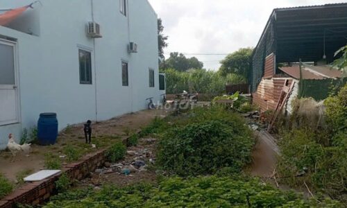 Tôi bán gấp lô đất 100m2 giá 2tỷ450 gần Trường THCS Đỗ Văn Dậy Hóc Môn
