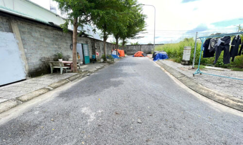 cần bán gấp lô đất ở xã Tân Phú Trung huyện Củ Chi Cách ngã 4 Nguyễn Thị Lắng và đường Cây Da là 200m dt 140m2 giá 550 triệu