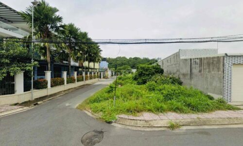 CHỦ NGỘP BÁN GẤP LÔ GÓC 2MT THỊ TRẤN CỦ CHI 210m2 560TR SHR FUL THỔ