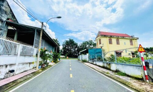 BÁN ĐẤT MẶT TIỀN SHR 100% THỔ CƯ NGAY TRUNG TÂM THỊ TRẤN CỦ CHI -HCM